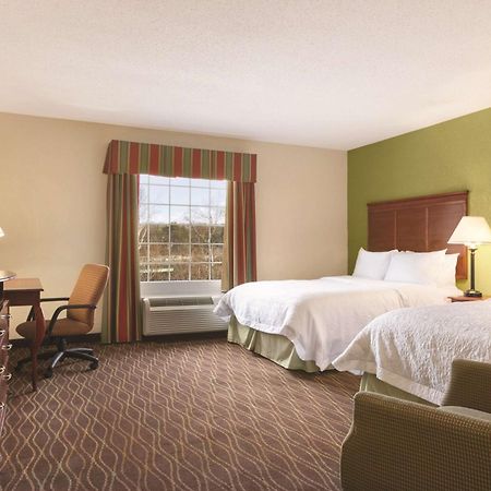 Hampton Inn & Suites Greenfield Eksteriør bilde