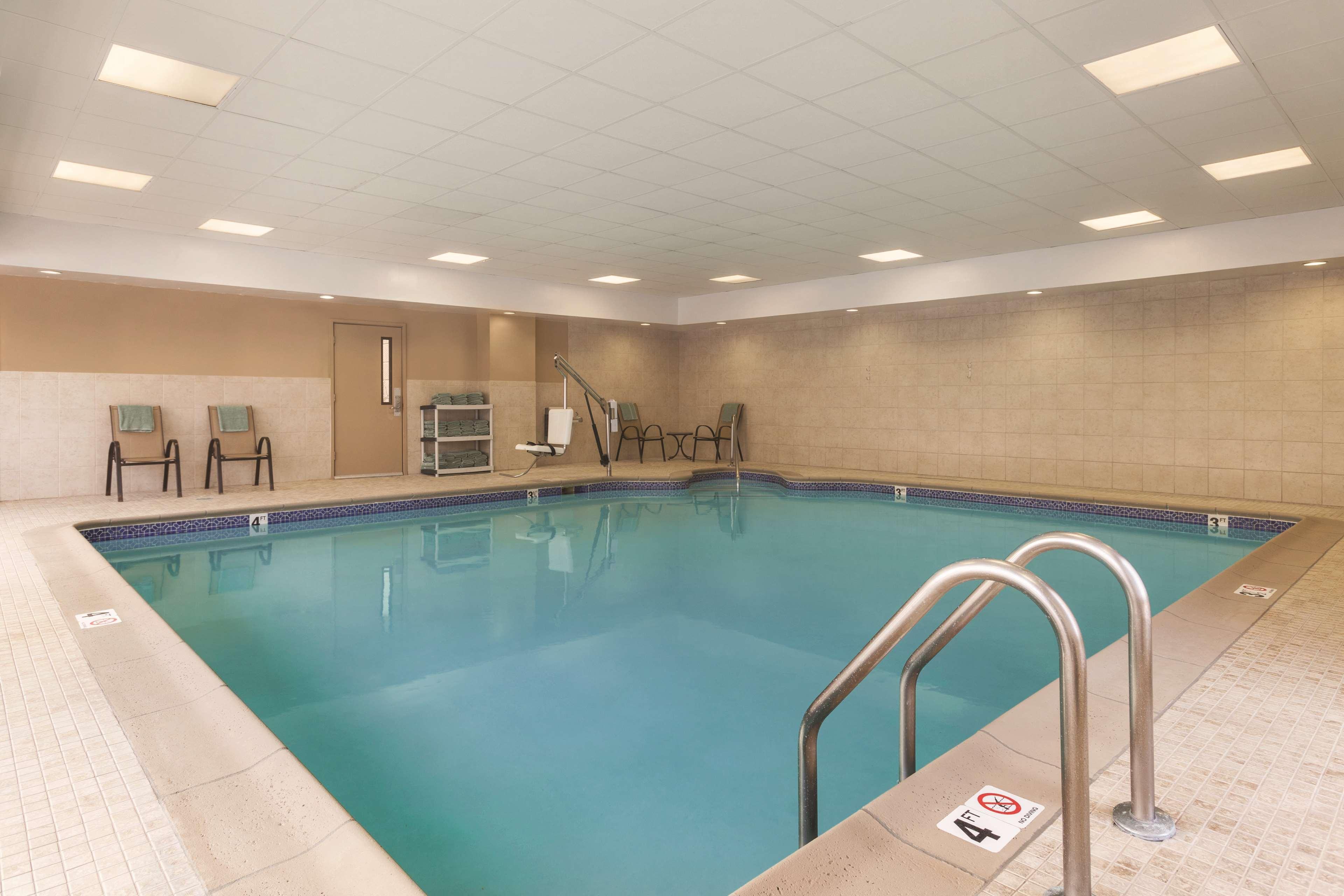 Hampton Inn & Suites Greenfield Eksteriør bilde