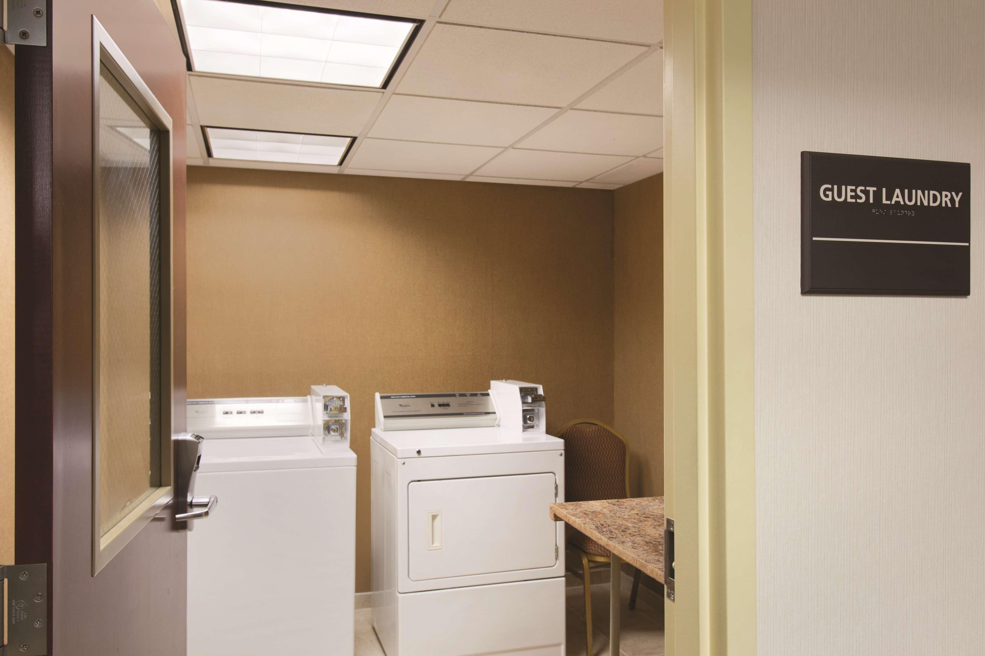 Hampton Inn & Suites Greenfield Eksteriør bilde