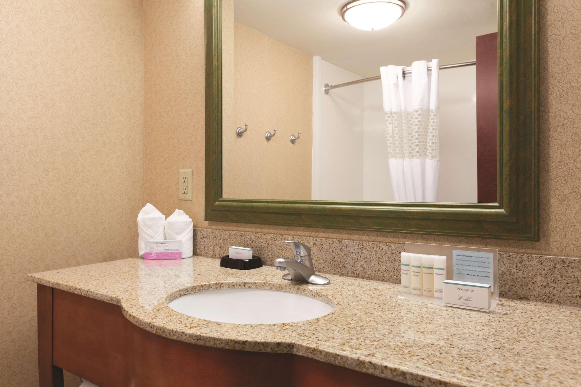 Hampton Inn & Suites Greenfield Eksteriør bilde