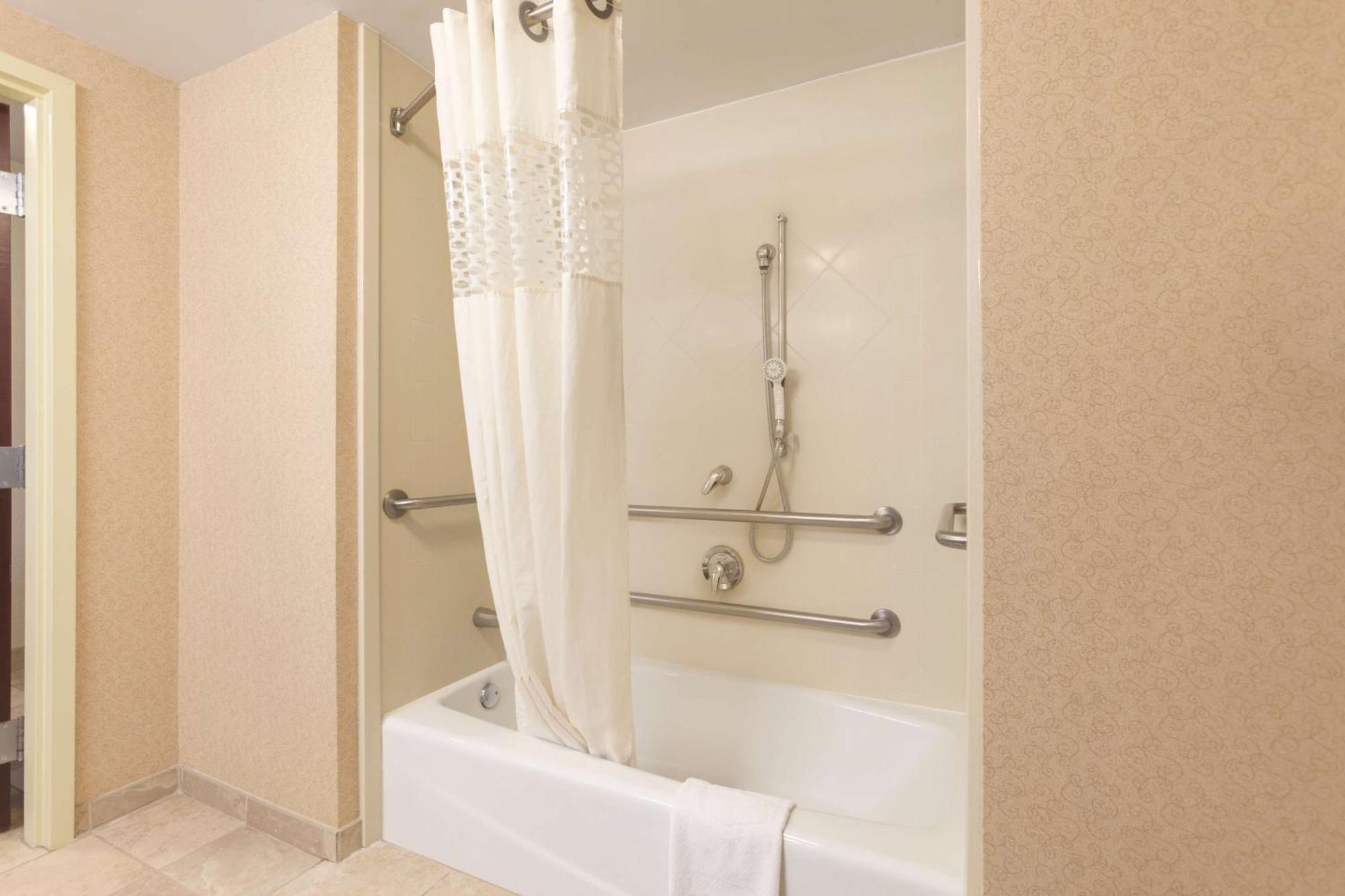 Hampton Inn & Suites Greenfield Eksteriør bilde