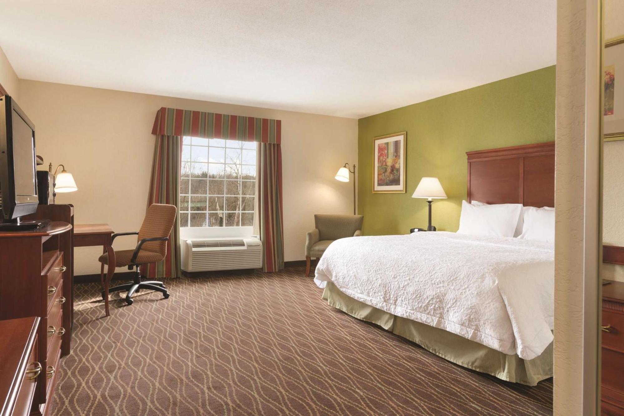 Hampton Inn & Suites Greenfield Eksteriør bilde