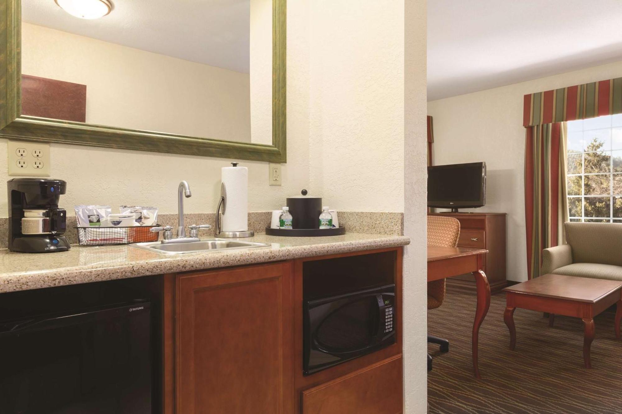 Hampton Inn & Suites Greenfield Eksteriør bilde
