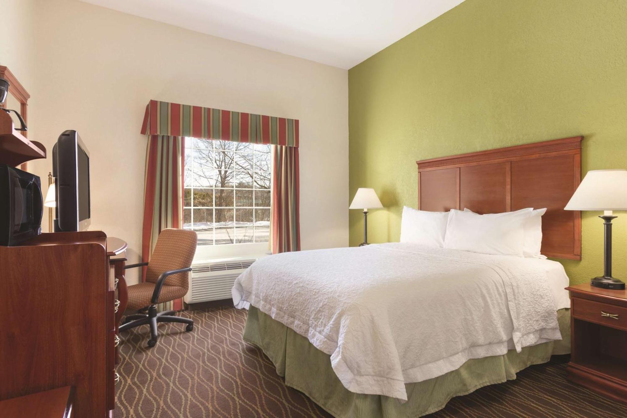Hampton Inn & Suites Greenfield Eksteriør bilde
